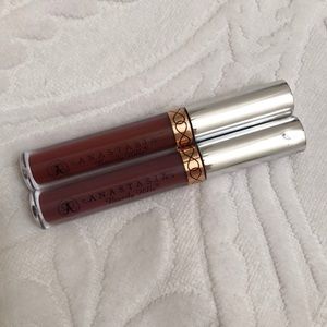 Anastasia Beverly Hills Trust Issues and Vamp